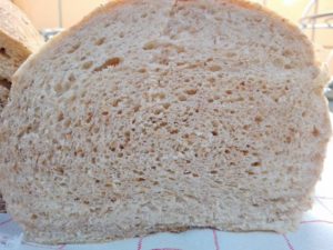 Rozsos kenyér kenyérsütőgépben